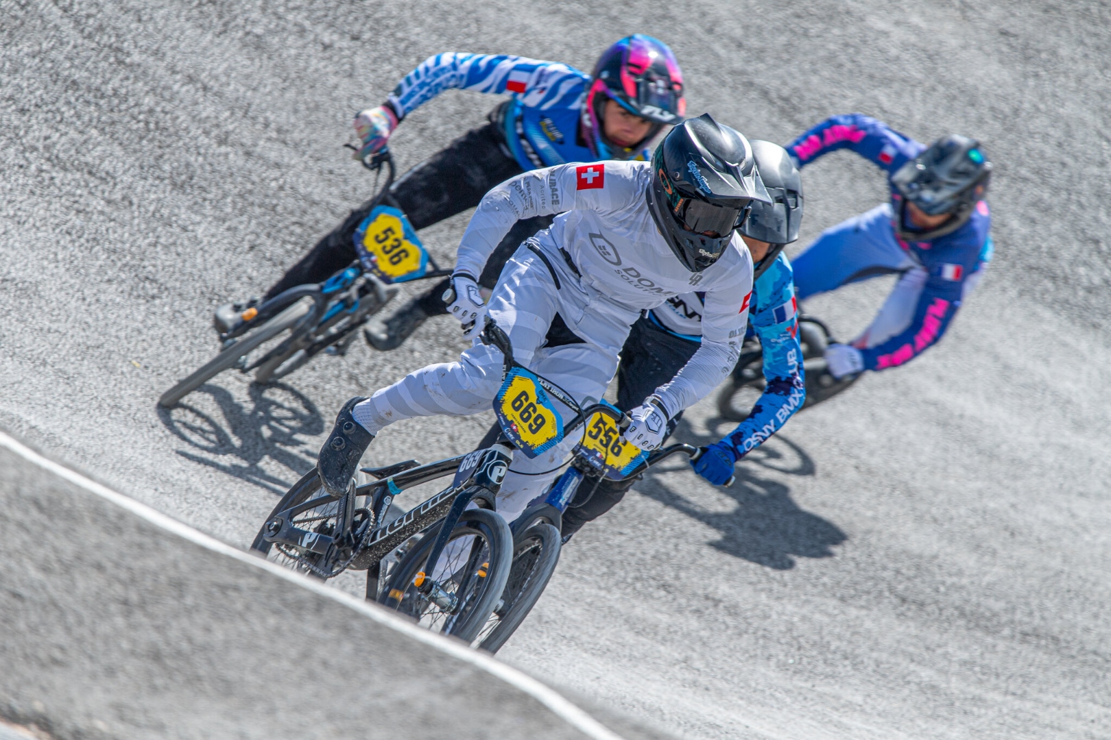 Fabio pilote BMX en course